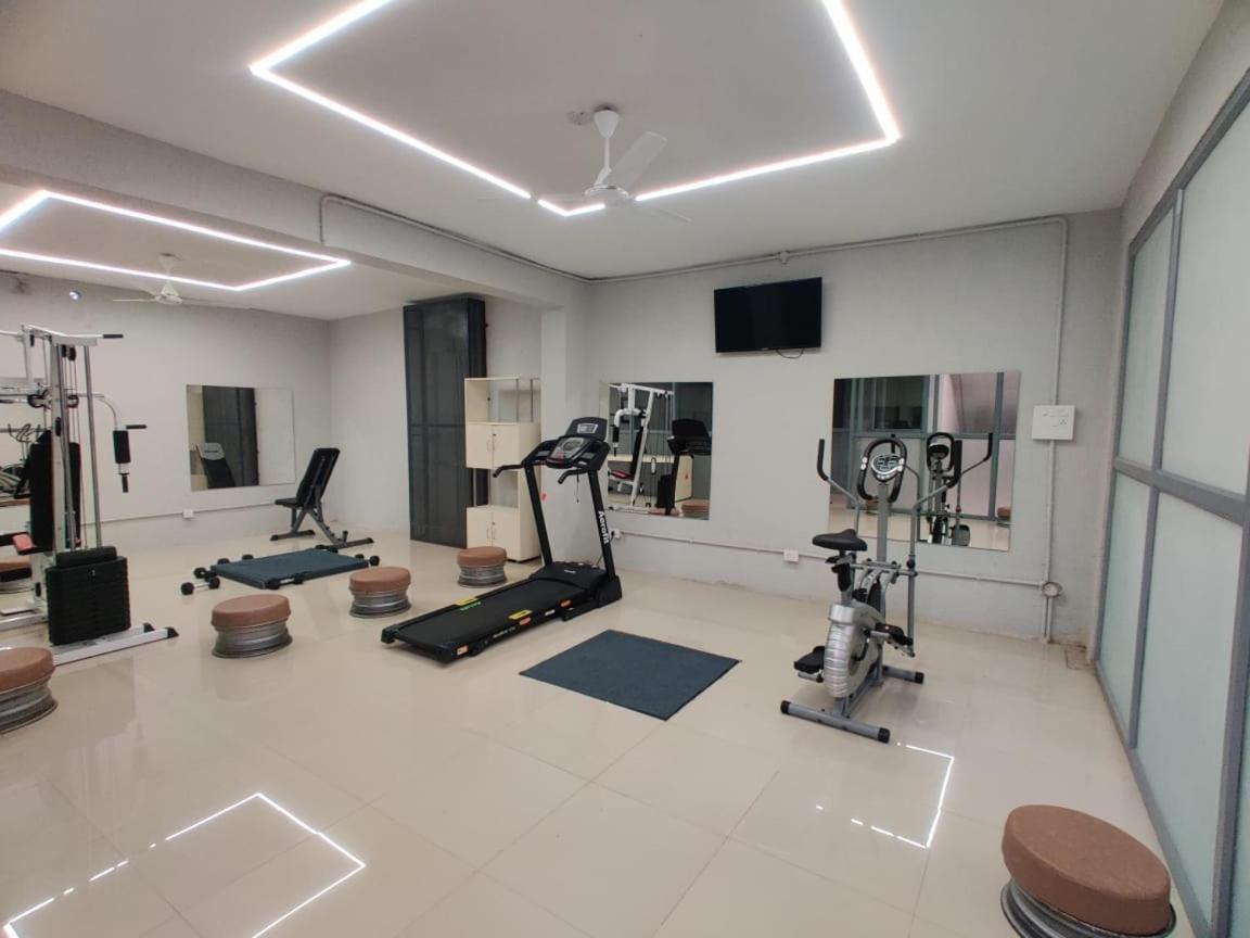 Restel Studio Flats Hyderabad Luaran gambar
